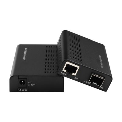 مینی 10G Media Converter Unmanaged SFP+ فیبر نوری به 10GBbased-T Rack قابل نصب CE